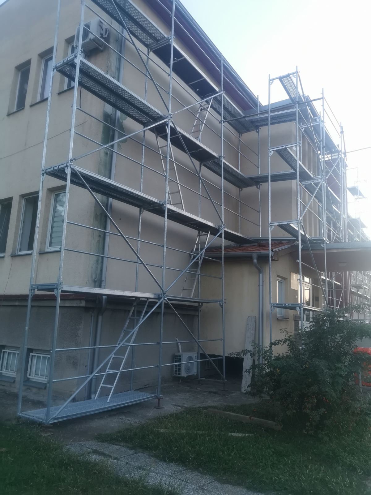 Mitra trans iznajmljivanje skele